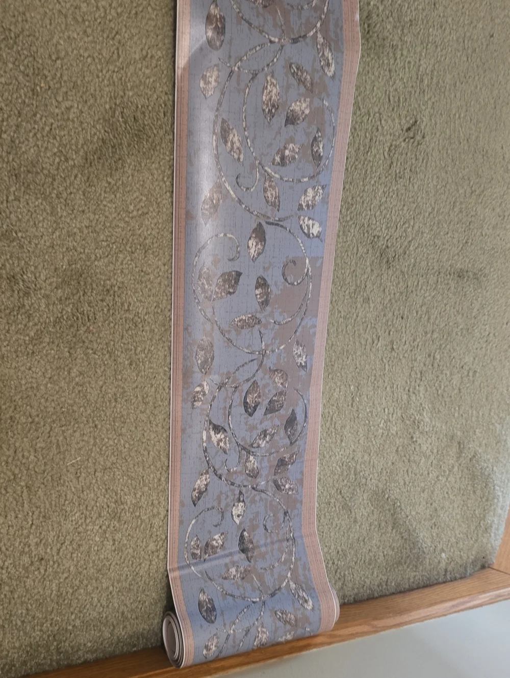 Floral Vine Wallpaper Border in Blue and Pink